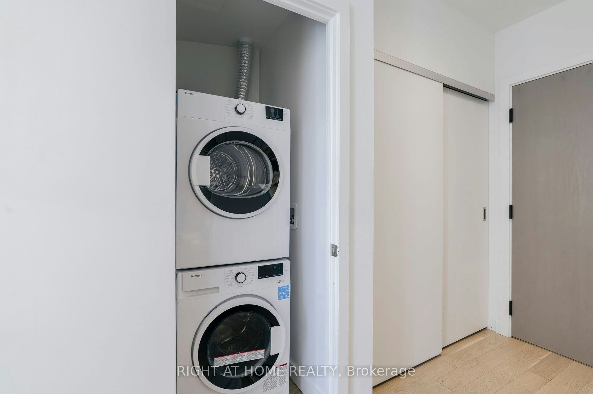 210-2A Church Street, Toronto, ON, M5E 0E1 - 17