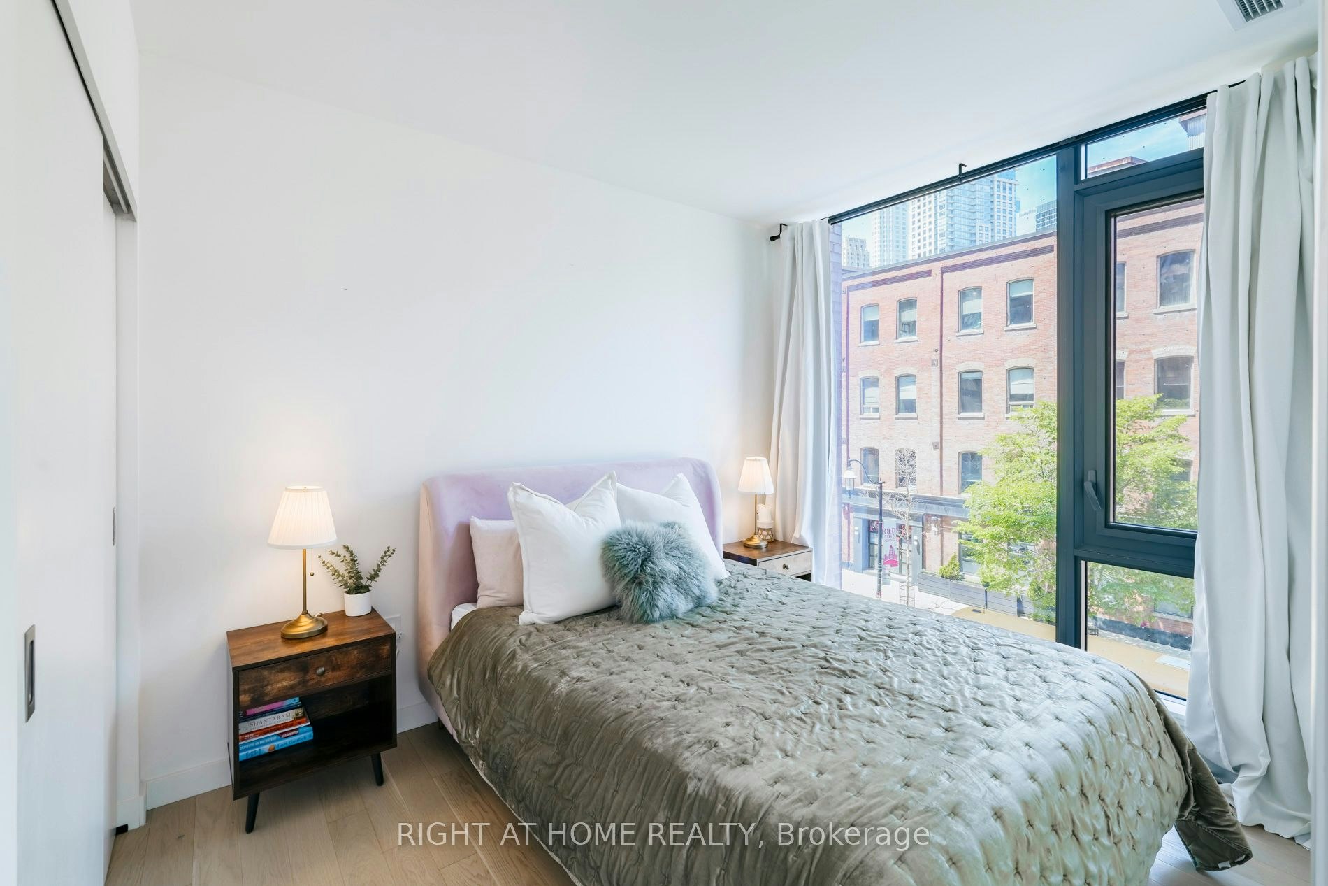 210-2A Church Street, Toronto, ON, M5E 0E1 - 12