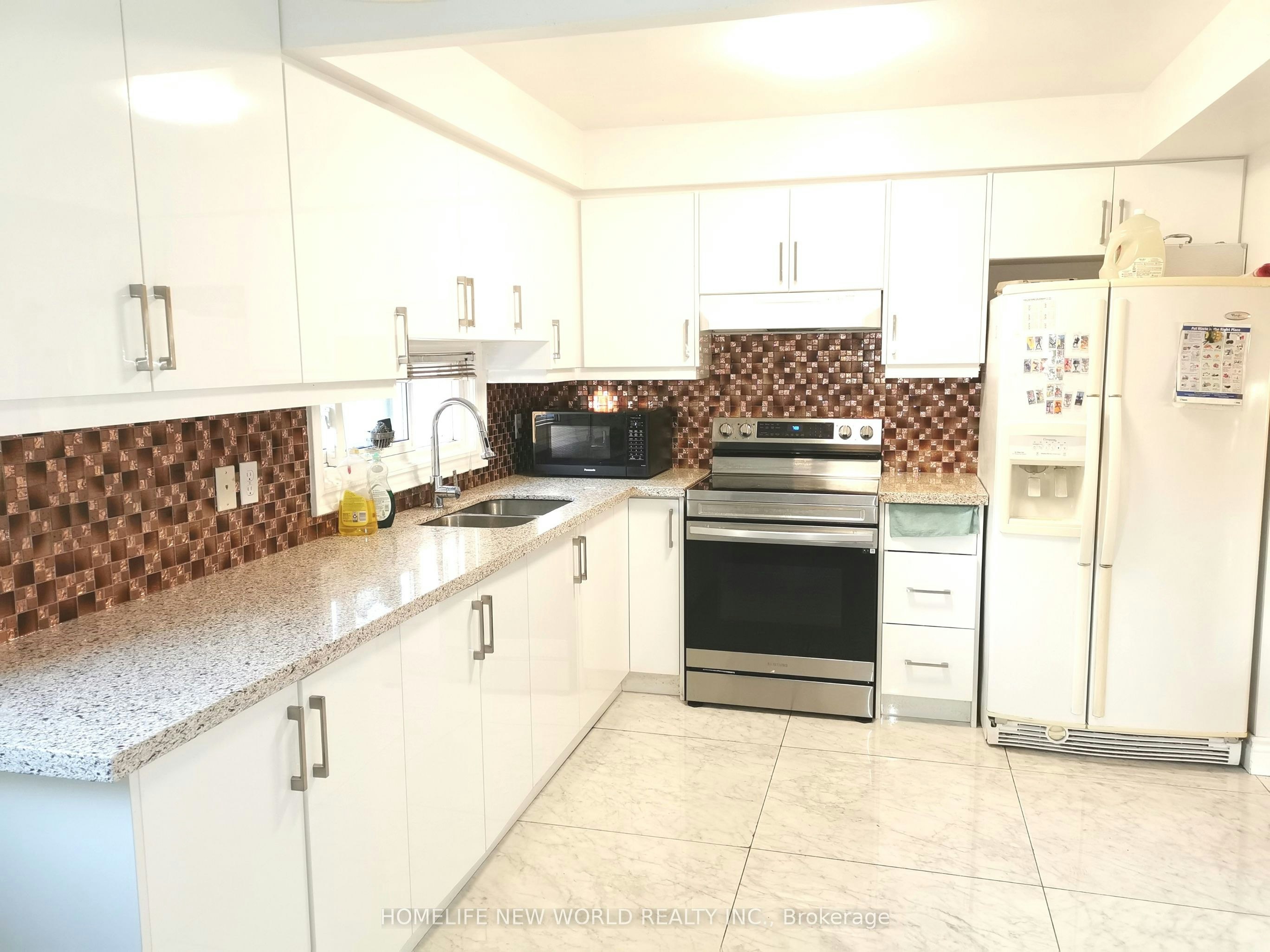 Master bedroom-25 Picola Court, Toronto, ON, M2H 2N2