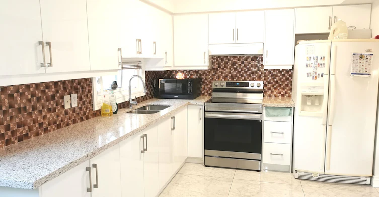 Master bedroom-25 Picola Court, Toronto, ON, M2H 2N2