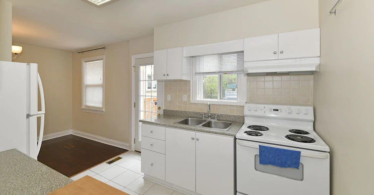 234 Poyntz Avenue, Toronto, ON, M2N 1J7 - 9