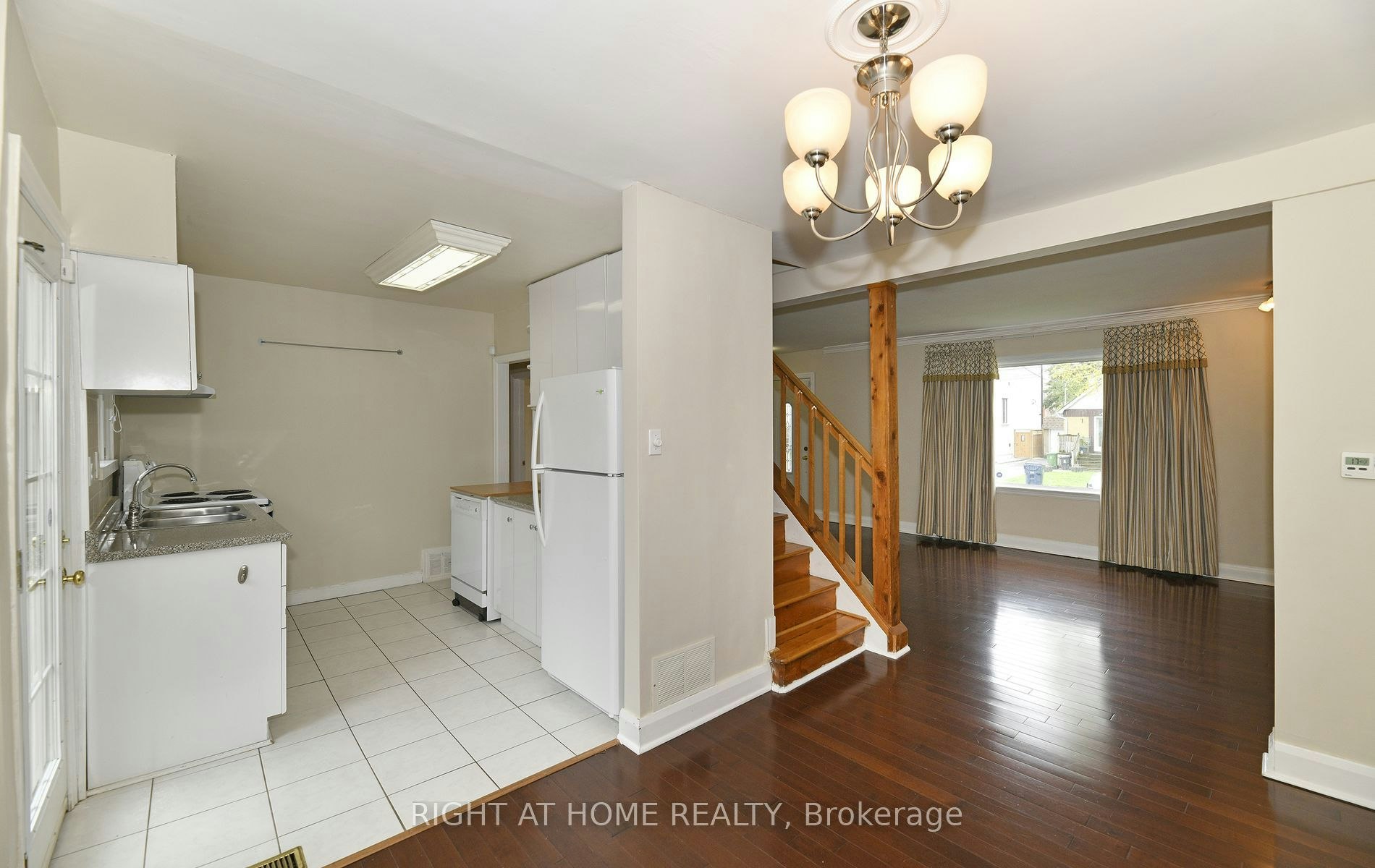 234 Poyntz Avenue, Toronto, ON, M2N 1J7 - 6
