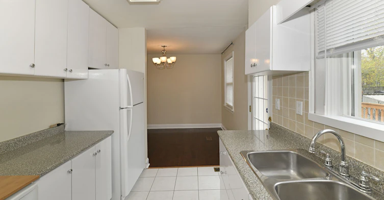 234 Poyntz Avenue, Toronto, ON, M2N 1J7 - 8
