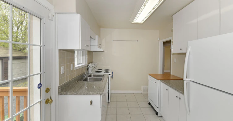 234 Poyntz Avenue, Toronto, ON, M2N 1J7 - 7