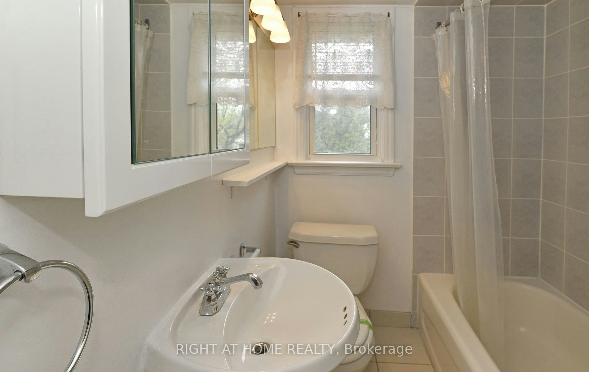 234 Poyntz Avenue, Toronto, ON, M2N 1J7 - 17