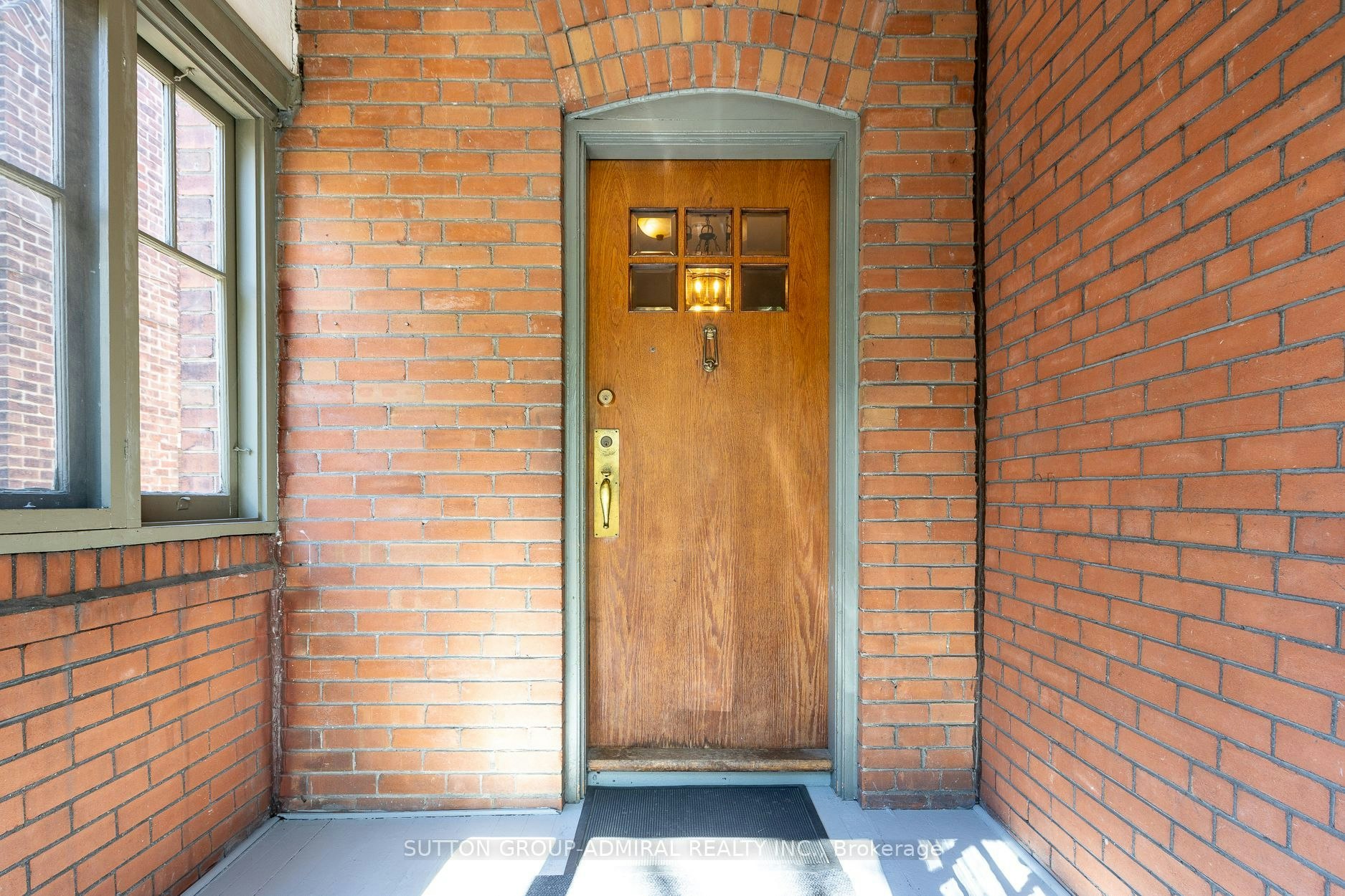 60 Manor Road E, Toronto, ON, M4S 1P8