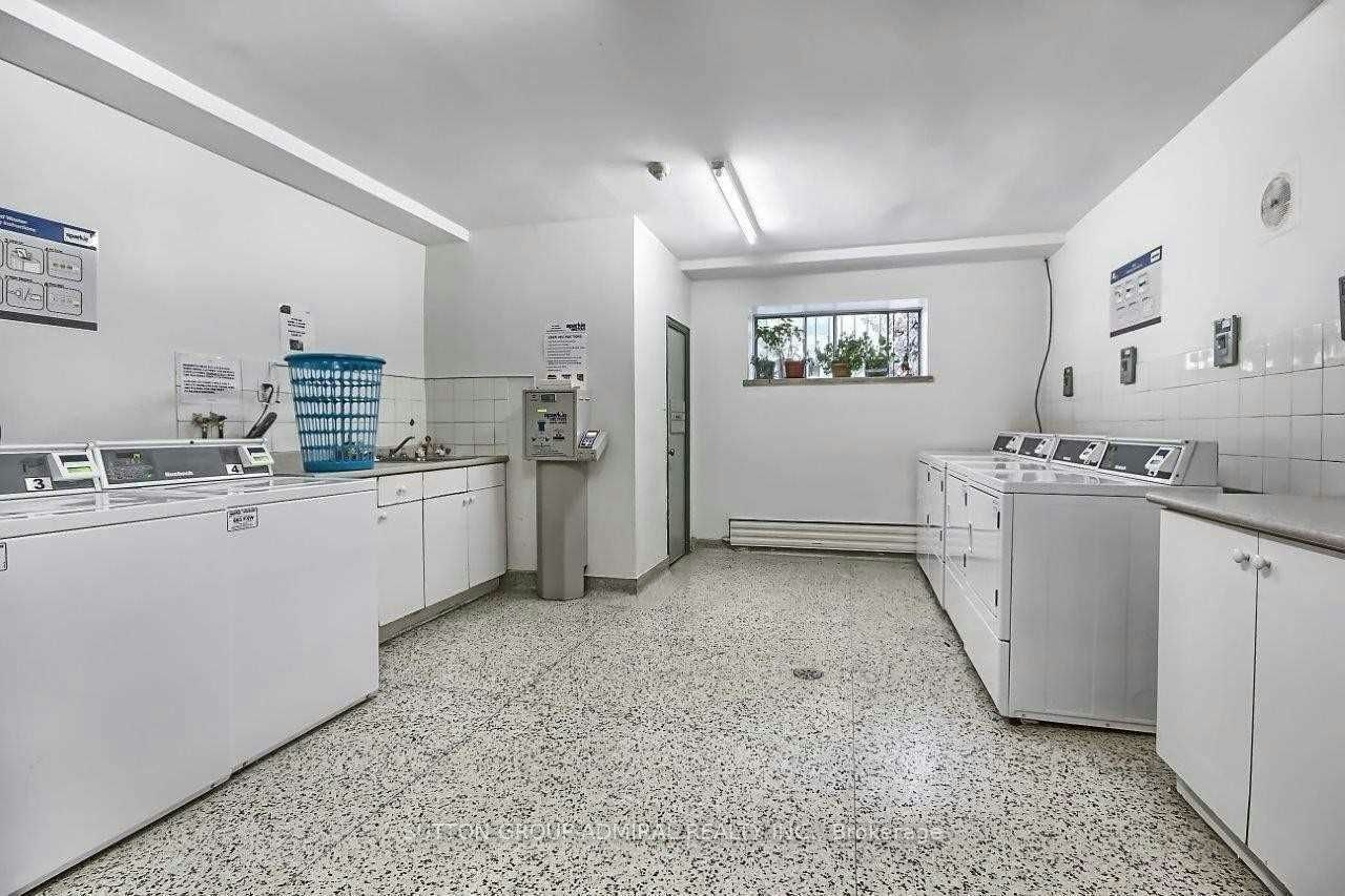 108-8 Kingsbridge Circuit S, Toronto, ON, M2R 1L5 - 2