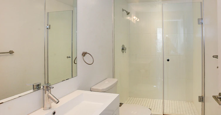 1608-297 College Street, Toronto, ON, M5T 0C2 - 4