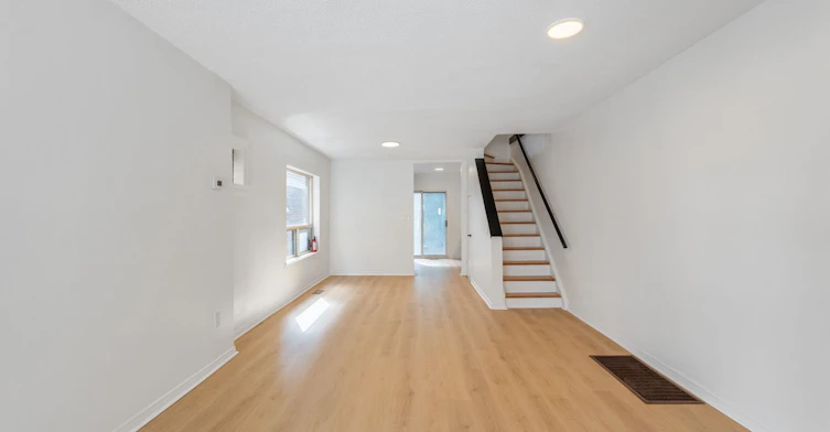 38 Henning Avenue, Toronto, ON, M4R 1X7 - 7