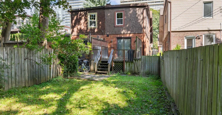 38 Henning Avenue, Toronto, ON, M4R 1X7 - 37