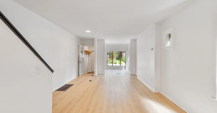 38 Henning Avenue, Toronto, ON, M4R 1X7 - 8