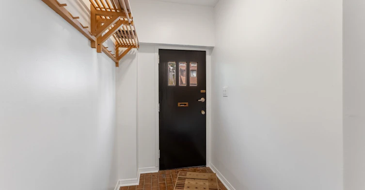 38 Henning Avenue, Toronto, ON, M4R 1X7 - 5
