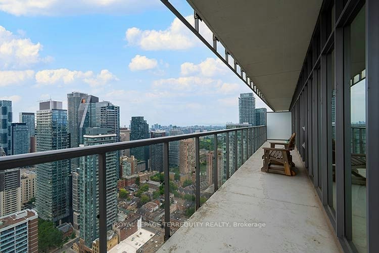 3902-33 Charles Street E, Toronto, ON, M4Y 0A2 - 11