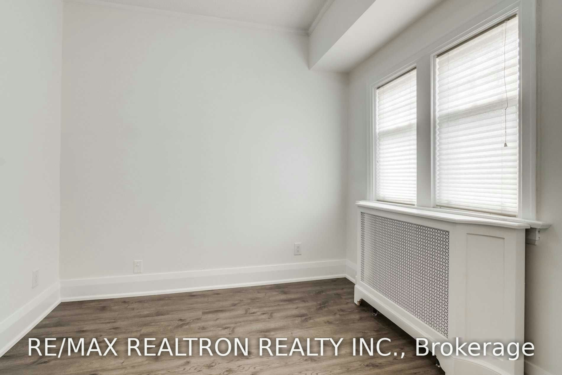 Upper-4 Hillholm Road, Toronto, ON, M5P 1M2 - 10
