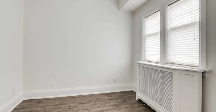 Upper-4 Hillholm Road, Toronto, ON, M5P 1M2 - 10