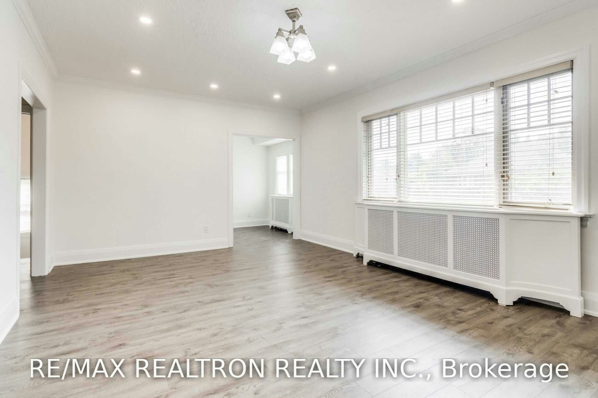 Upper-4 Hillholm Road, Toronto, ON, M5P 1M2 - 9