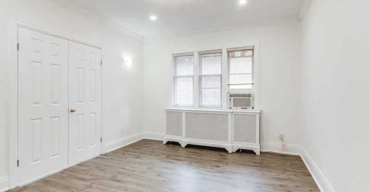 Upper-4 Hillholm Road, Toronto, ON, M5P 1M2 - 18