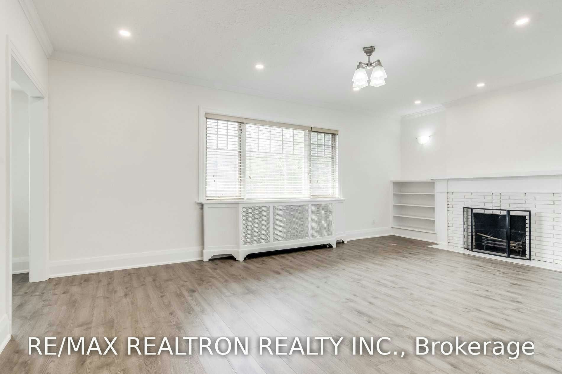Upper-4 Hillholm Road, Toronto, ON, M5P 1M2 - 7