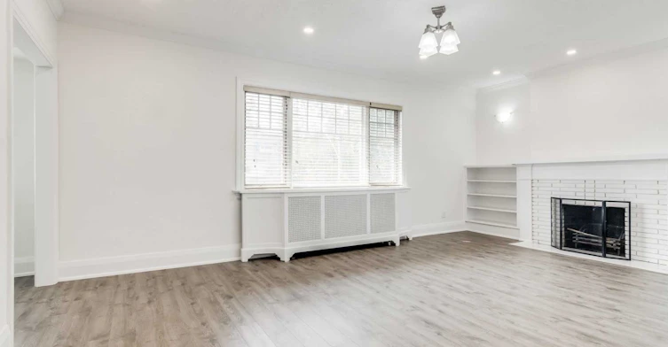 Upper-4 Hillholm Road, Toronto, ON, M5P 1M2 - 7