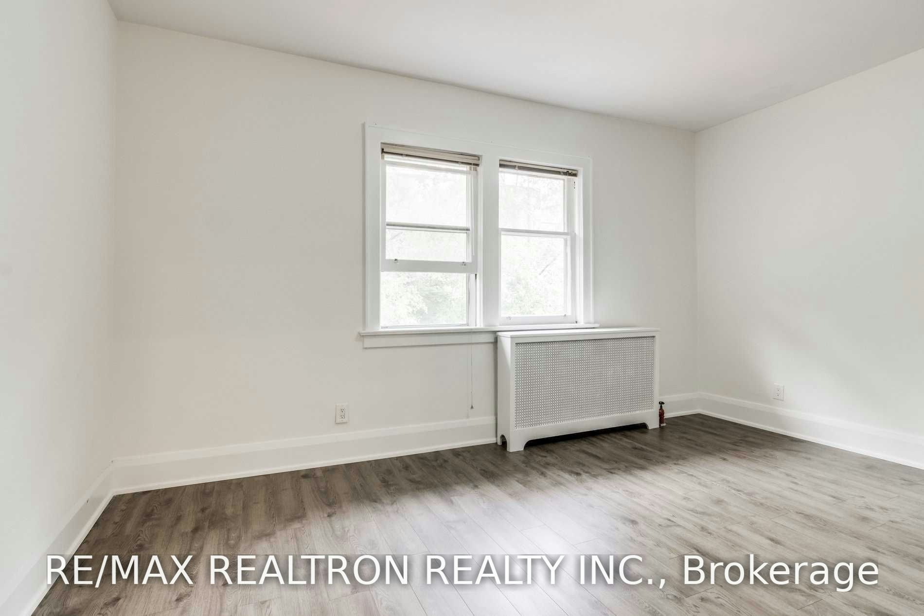 Upper-4 Hillholm Road, Toronto, ON, M5P 1M2 - 23