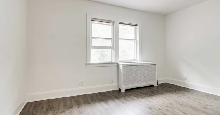 Upper-4 Hillholm Road, Toronto, ON, M5P 1M2 - 23