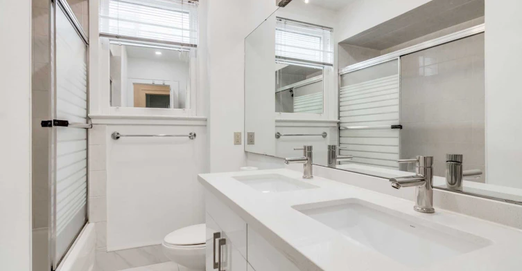 Upper-4 Hillholm Road, Toronto, ON, M5P 1M2 - 33