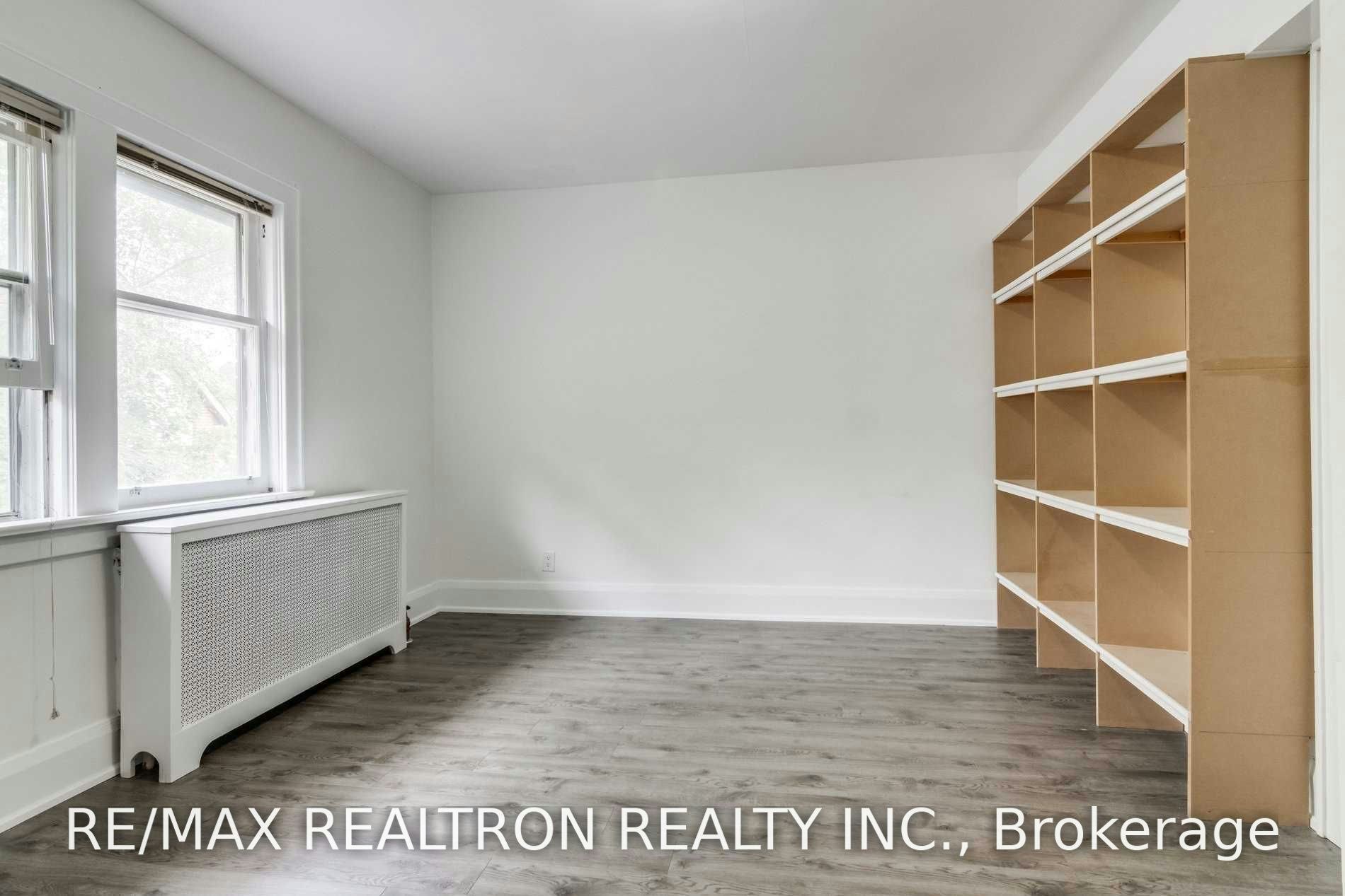 Upper-4 Hillholm Road, Toronto, ON, M5P 1M2 - 22