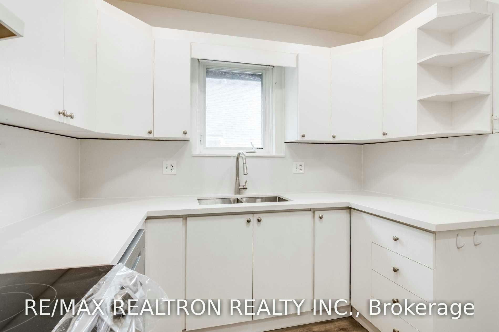 Upper-4 Hillholm Road, Toronto, ON, M5P 1M2 - 15