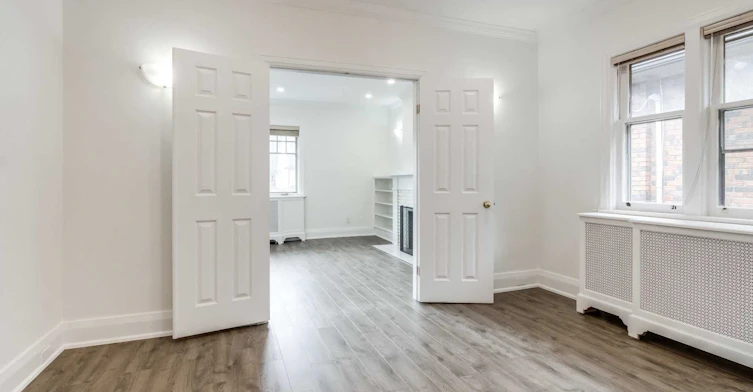 Upper-4 Hillholm Road, Toronto, ON, M5P 1M2 - 11