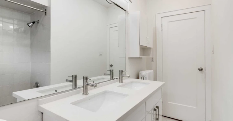 Upper-4 Hillholm Road, Toronto, ON, M5P 1M2 - 21