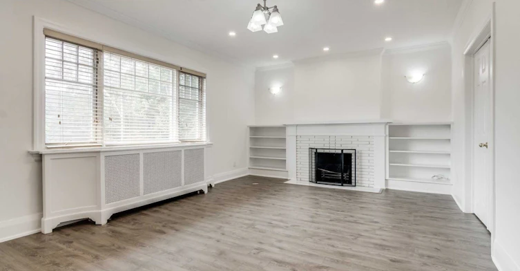 Upper-4 Hillholm Road, Toronto, ON, M5P 1M2 - 6