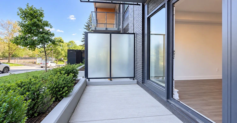 106-2525 Bathurst Street, Toronto, ON, M6B 2Y9 - 2