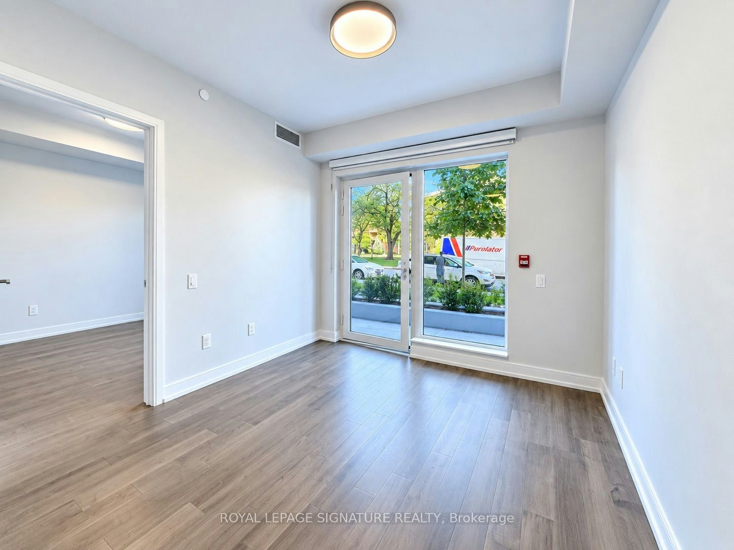 106-2525 Bathurst Street, Toronto, ON, M6B 2Y9