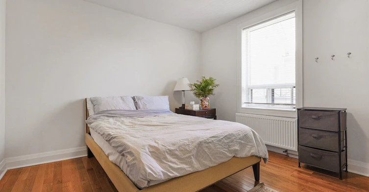 2nd & 3rd Floor-14B Glenview Avenue, Toronto, ON, M4R 1P6 - 16