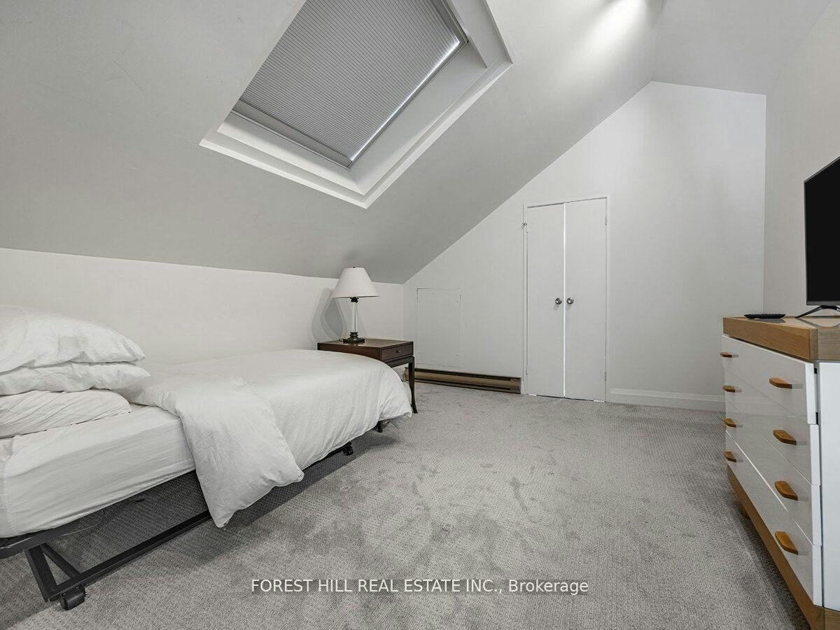 2nd & 3rd Floor-14B Glenview Avenue, Toronto, ON, M4R 1P6 - 18