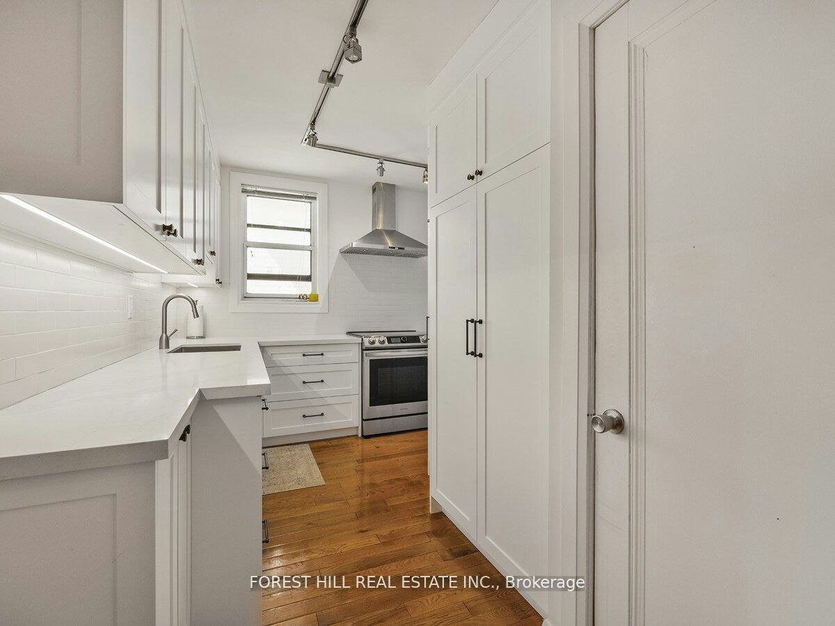 2nd & 3rd Floor-14B Glenview Avenue, Toronto, ON, M4R 1P6 - 9