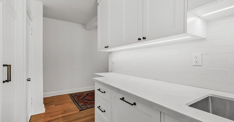 2nd & 3rd Floor-14B Glenview Avenue, Toronto, ON, M4R 1P6 - 13