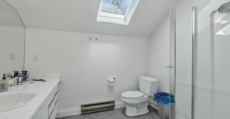 2nd & 3rd Floor-14B Glenview Avenue, Toronto, ON, M4R 1P6 - 23
