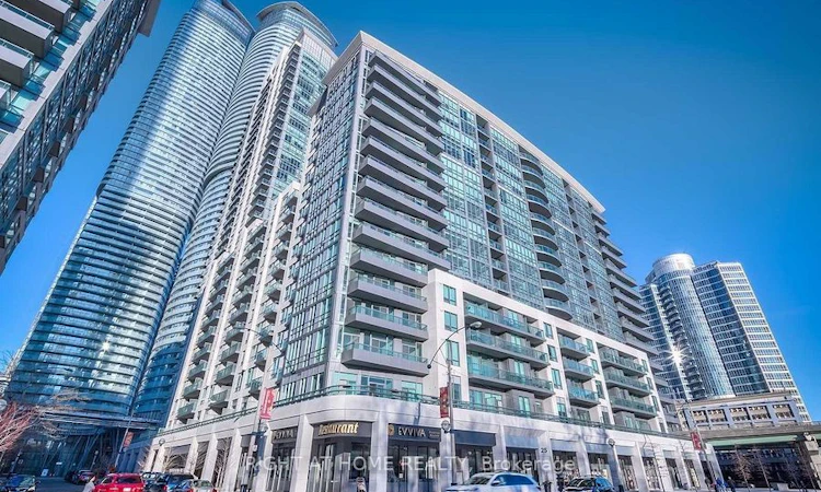 1208-25 Lower Simcoe Street