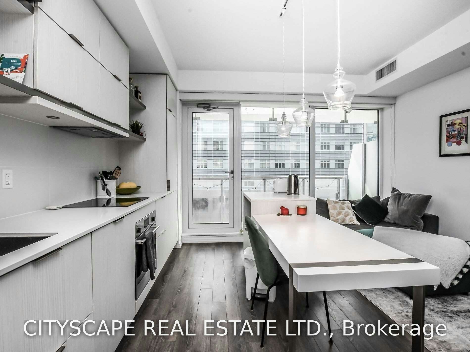 1504-197 Yonge Street, Toronto, ON, M5B 1M4 - 11