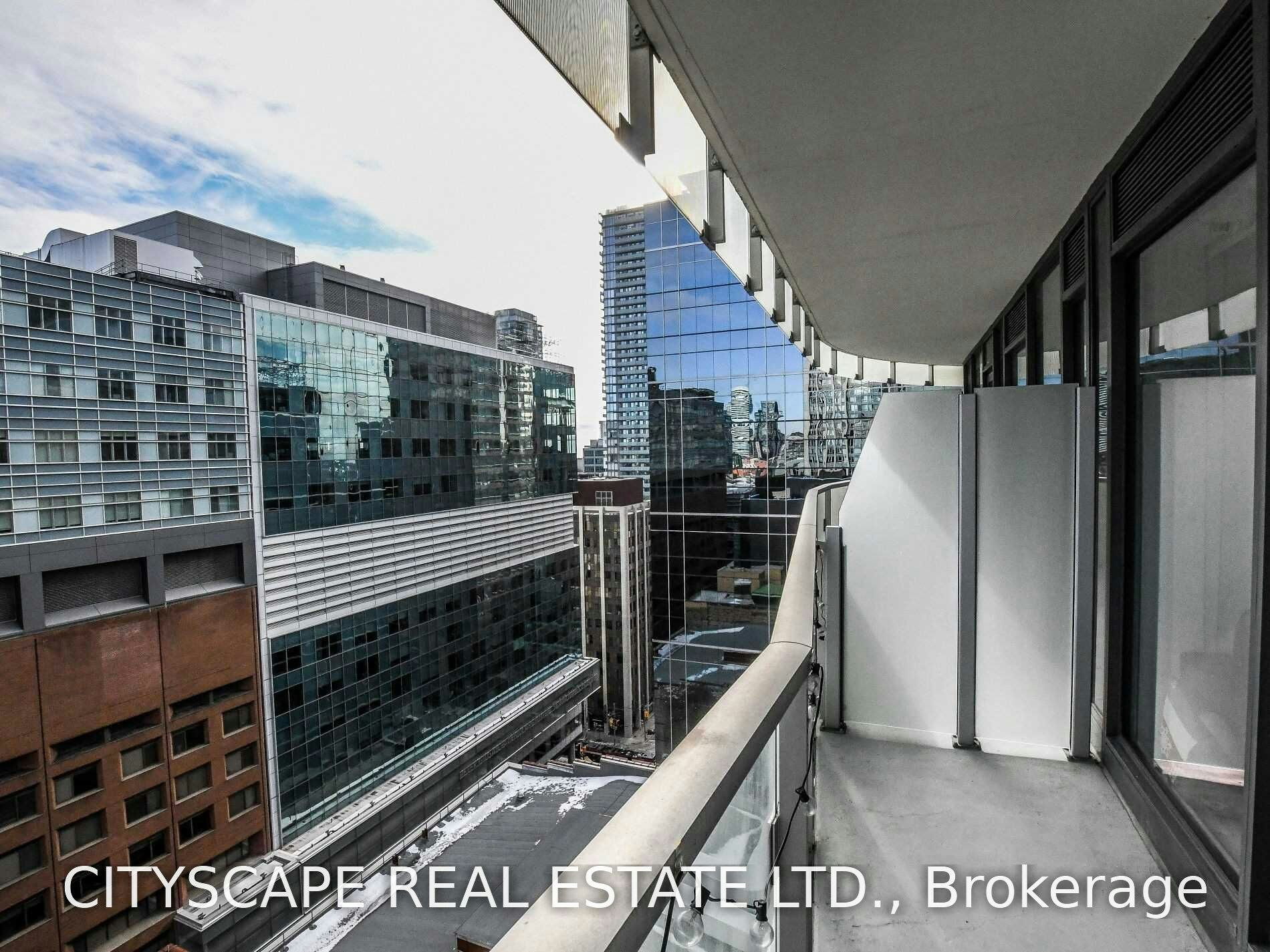 1504-197 Yonge Street, Toronto, ON, M5B 1M4 - 15