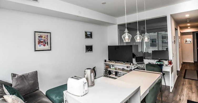 1504-197 Yonge Street, Toronto, ON, M5B 1M4 - 12