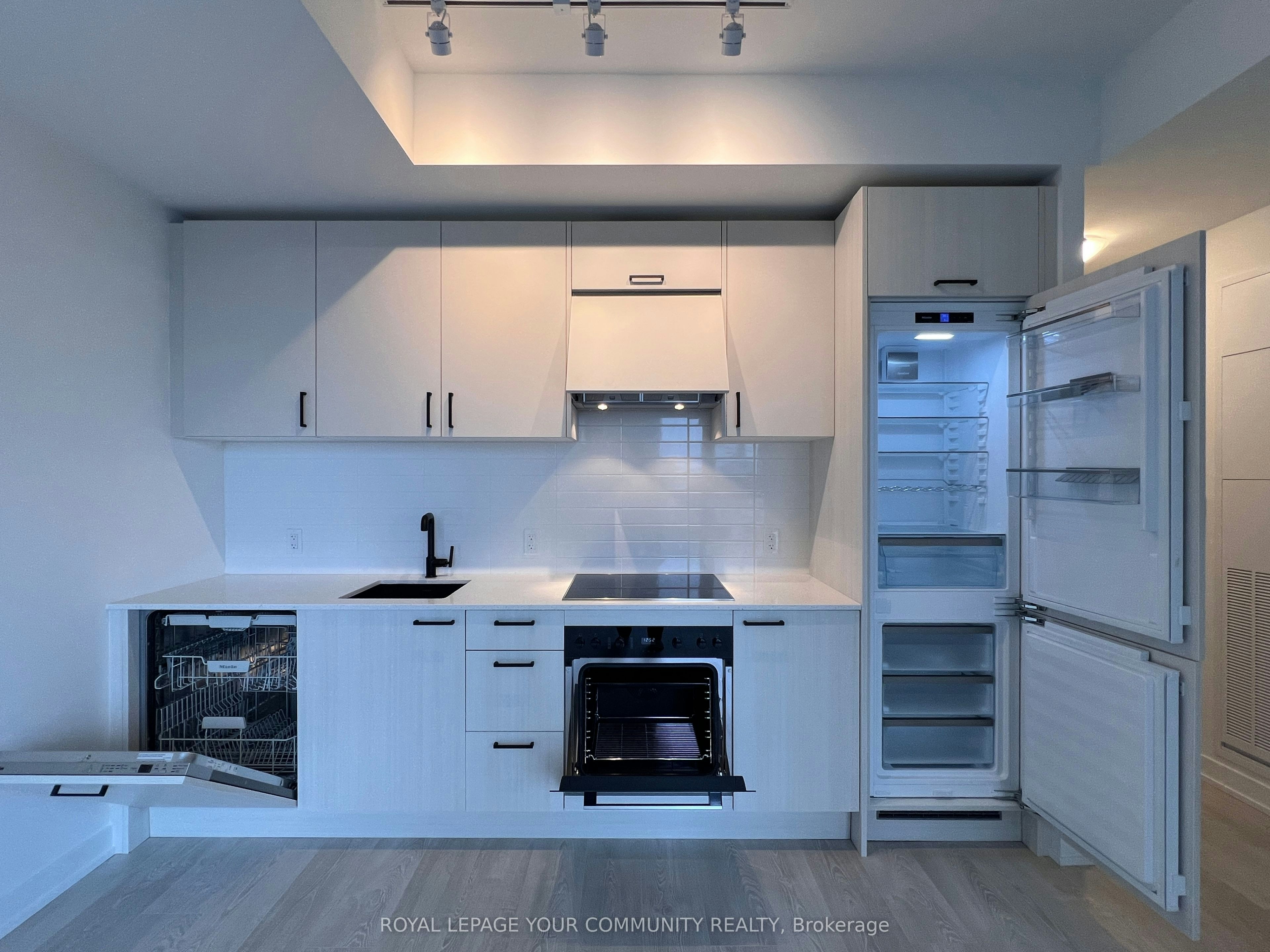 2020-1 Quarrington Lane, Toronto, ON, M3C 0S4 - 16