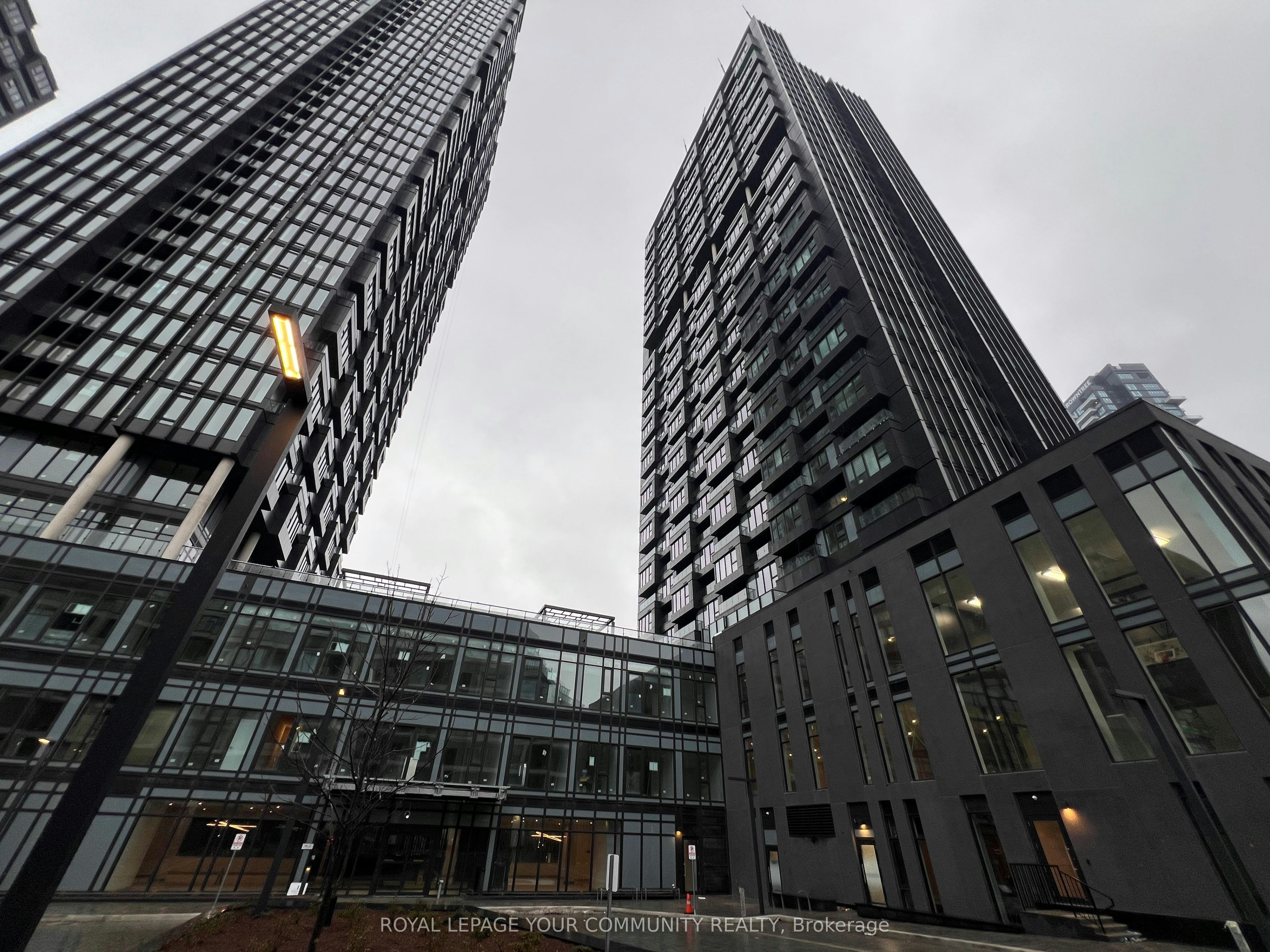 2020-1 Quarrington Lane, Toronto, ON, M3C 0S4