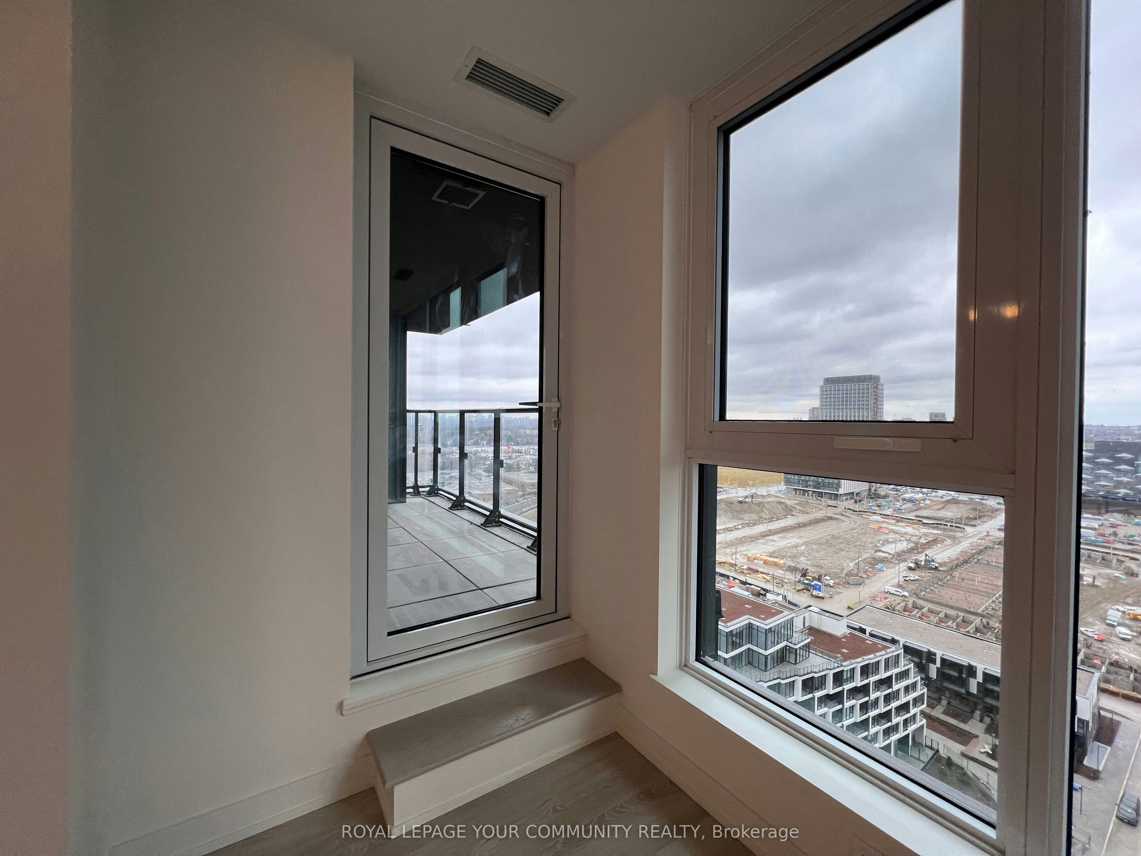 2020-1 Quarrington Lane, Toronto, ON, M3C 0S4 - 29