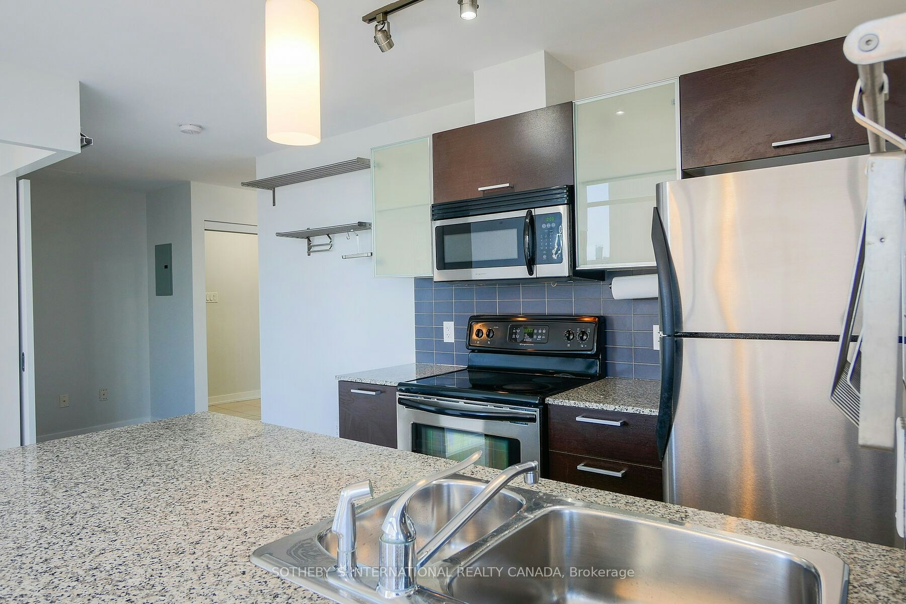 2107-37 Grosvenor Street, Toronto, ON, M4Y 3G5 - 4