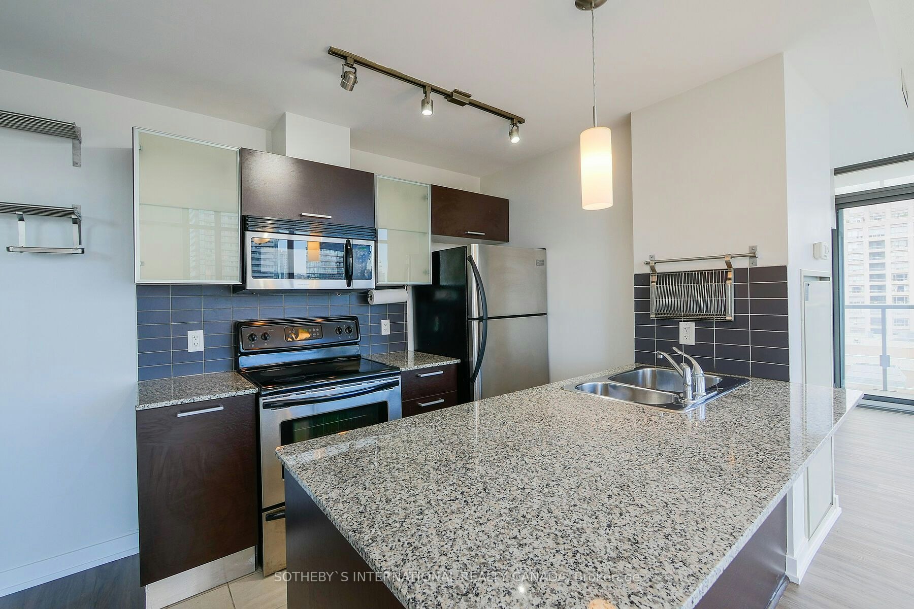 2107-37 Grosvenor Street, Toronto, ON, M4Y 3G5 - 6