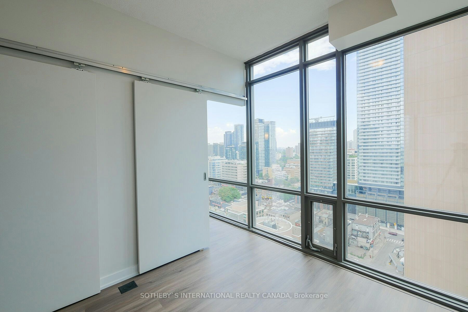 2107-37 Grosvenor Street, Toronto, ON, M4Y 3G5 - 9