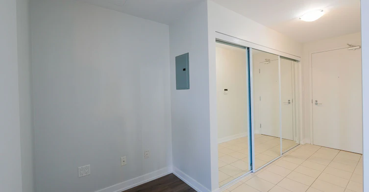 2107-37 Grosvenor Street, Toronto, ON, M4Y 3G5 - 2