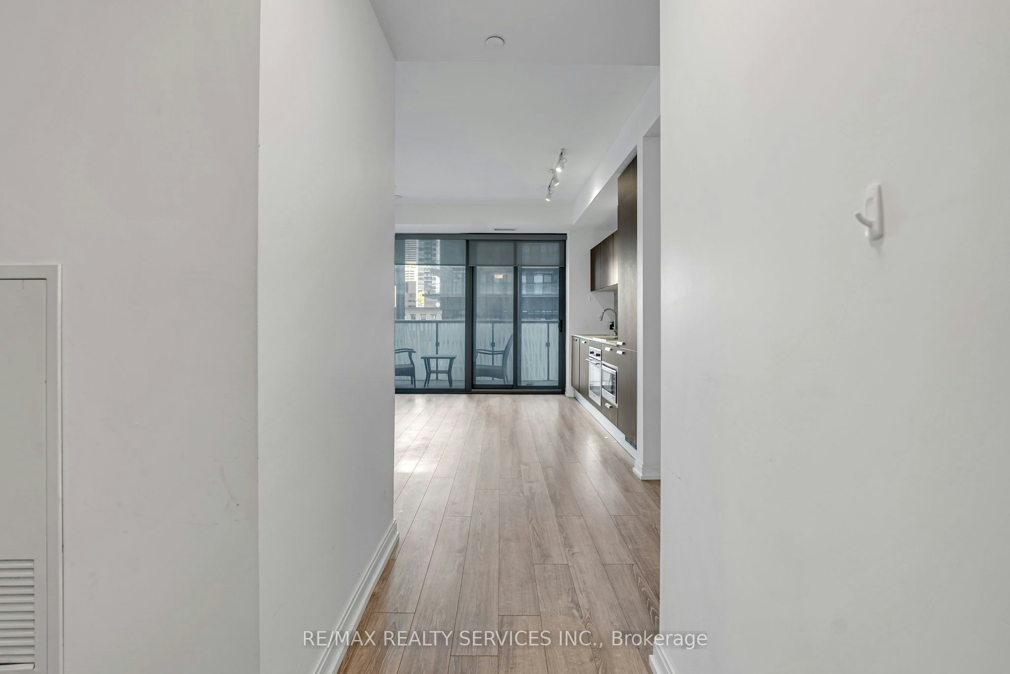 711-50 Charles Street E, Toronto, ON, M4Y 0C3 - 7